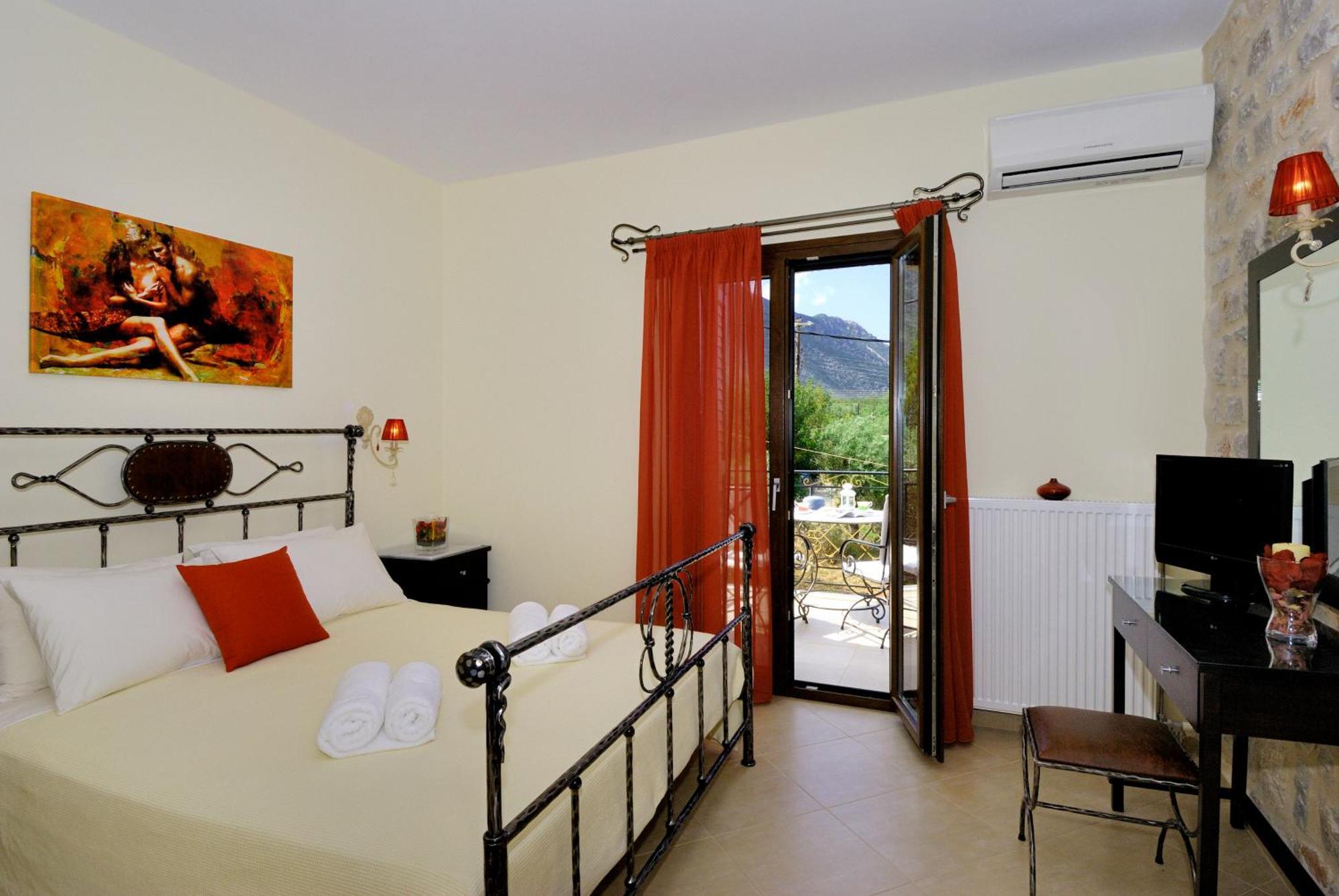 Byzantinon Hotel Leonídion Extérieur photo