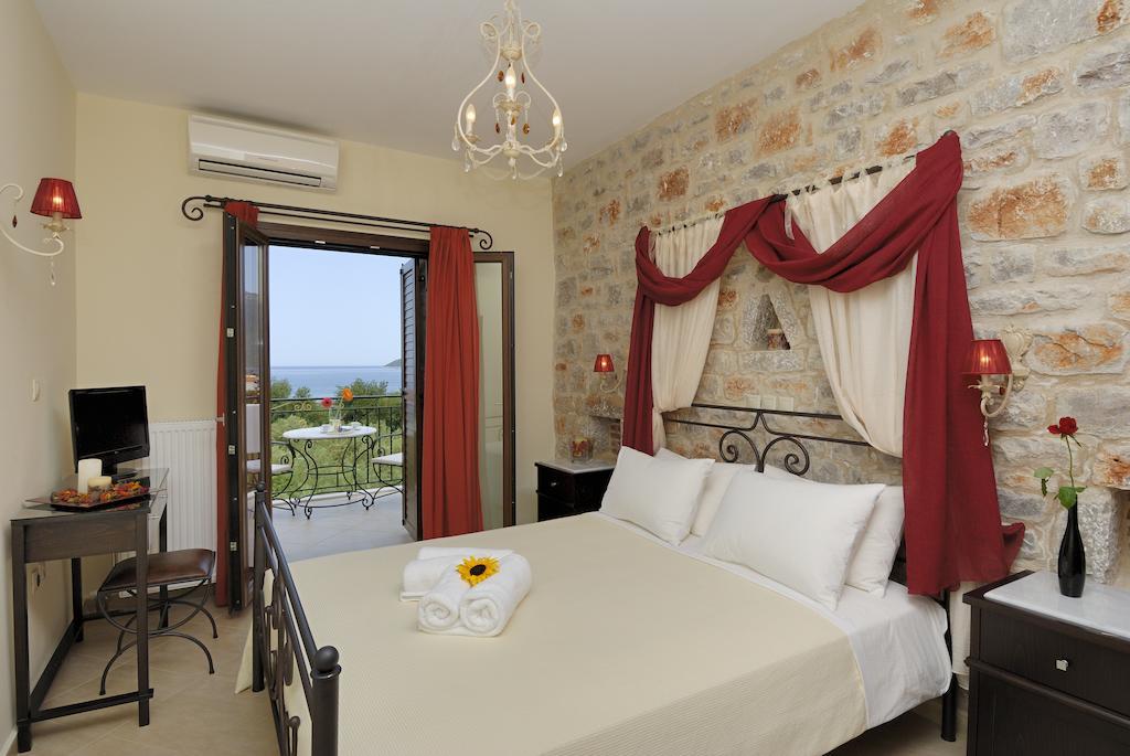 Byzantinon Hotel Leonídion Extérieur photo